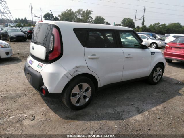 KNDJN2A20F7232695 KIA Soul Base