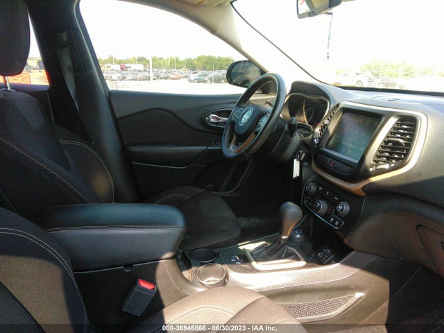 2017 JEEP CHEROKEE LATITUDE VIN: 1C4PJMCBXHW509828