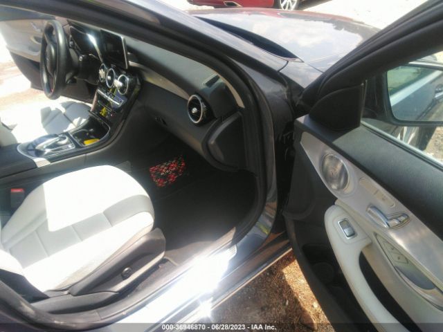 55SWF4JB3FU088261 Mercedes-Benz C-class C 300