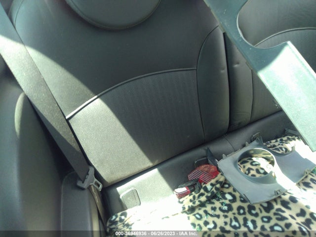 2010 MINI COOPER HARDTOP VIN: WMWMF3C55ATZ62915