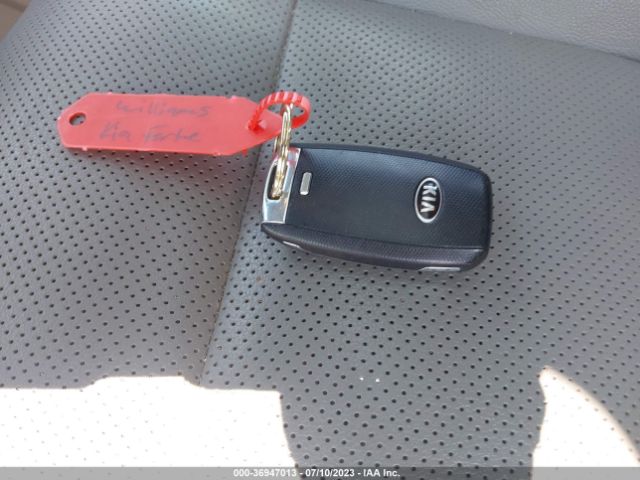 KNAFZ4A80E5050724 KIA FORTE EX