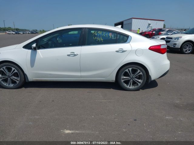 KNAFZ4A80E5050724 KIA FORTE EX