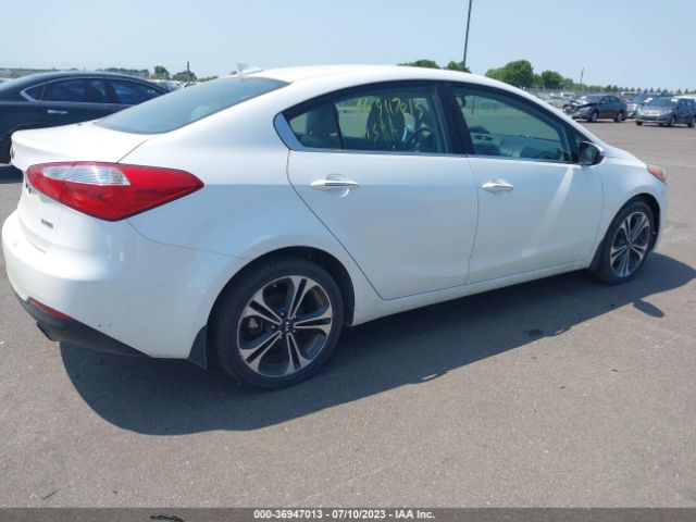 KNAFZ4A80E5050724 KIA FORTE EX