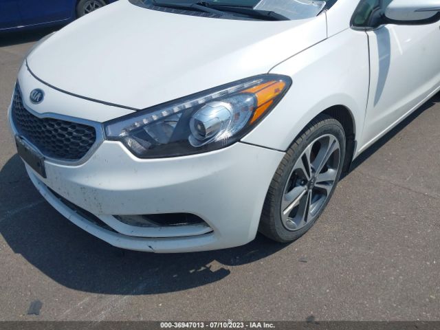 KNAFZ4A80E5050724 KIA FORTE EX