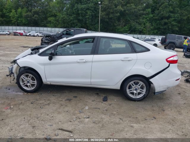 3FADP4BJ7KM119003 Ford FIESTA SE