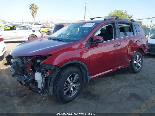 Toyota Rav4 Xle 2018 JTMWFREV9JD117622 Image 2