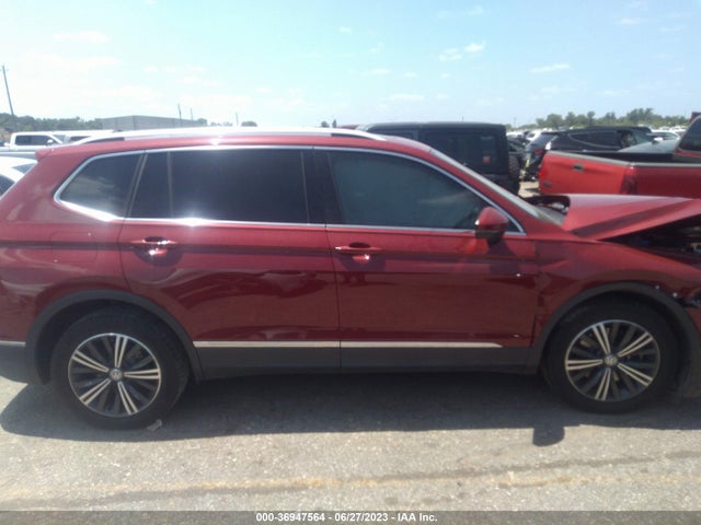 2018 VOLKSWAGEN TIGUAN SEL/SE VIN: 3VV3B7AX7JM008916