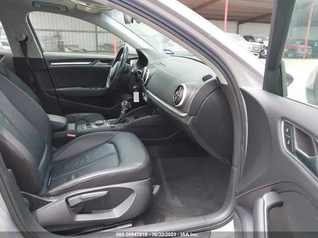 Audi A3 1.8t Premium 2015 WAUACGFF3F1045725 Image 5
