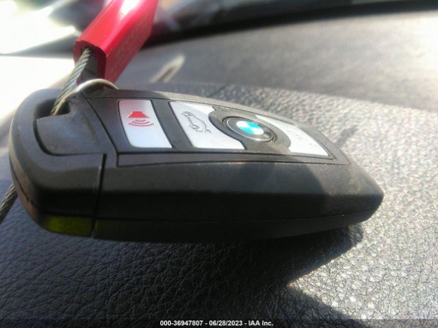 WBA8E5G53JNV01985 BMW 3 Series 320i Xdrive