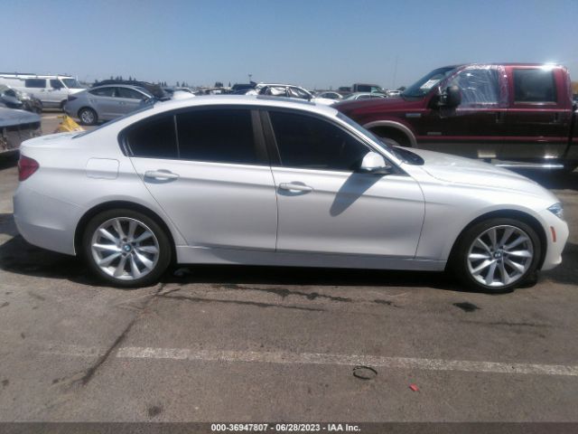 WBA8E5G53JNV01985 BMW 3 Series 320i Xdrive