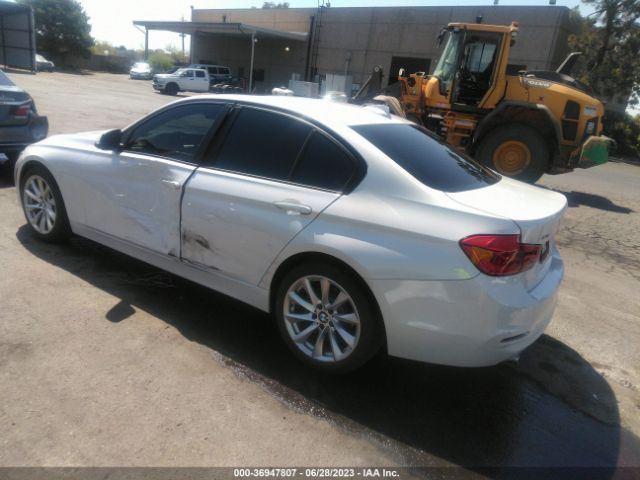 WBA8E5G53JNV01985 BMW 3 Series 320i Xdrive