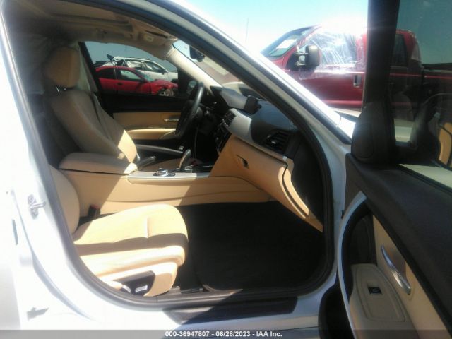 WBA8E5G53JNV01985 BMW 3 Series 320i Xdrive