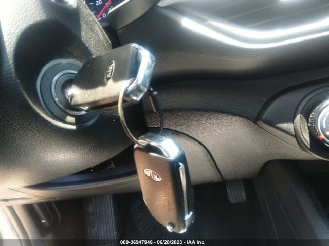 3KPF24AD7ME324623 KIA Forte Lxs