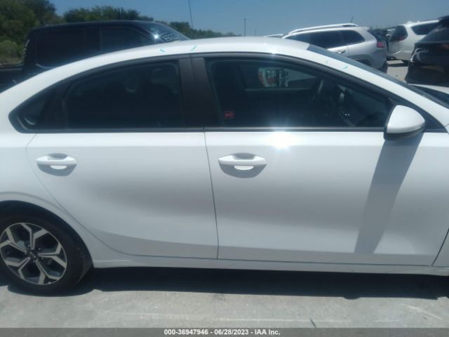3KPF24AD7ME324623 KIA Forte Lxs