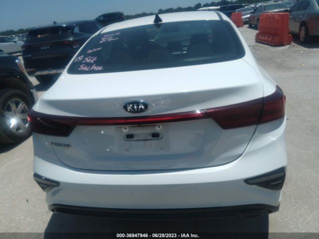 3KPF24AD7ME324623 KIA Forte Lxs