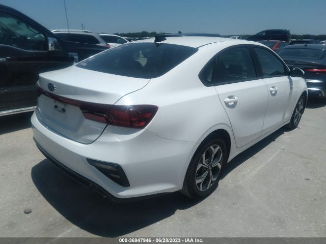 3KPF24AD7ME324623 KIA Forte Lxs