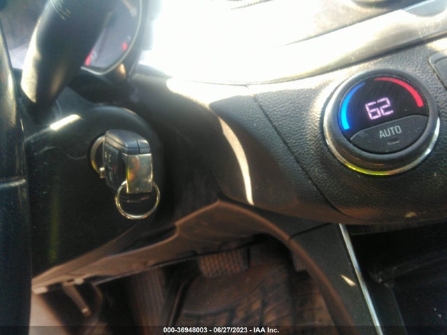 Chevrolet IMPALA LT 2017 2G1105SA6H9179422 Image 3