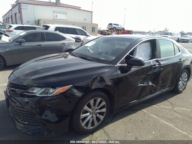 Toyota CAMRY LE 2018 4T1B11HK2JU650035 Image 6