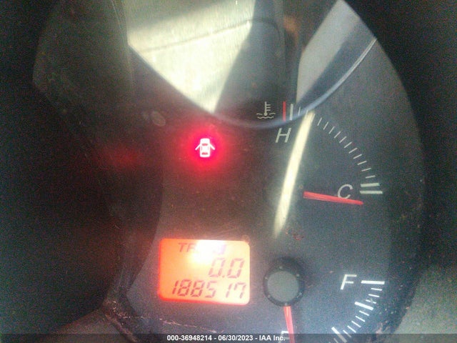 2004 MAZDA MAZDA3 I VIN: JM1BK12F841180337