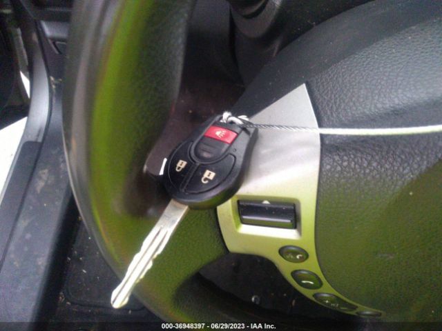 JN8AS5MT1FW672305 Nissan Rogue Select S