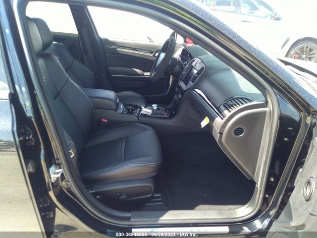 2023 Chrysler 300, VIN: 2C3CCABT6PH545390