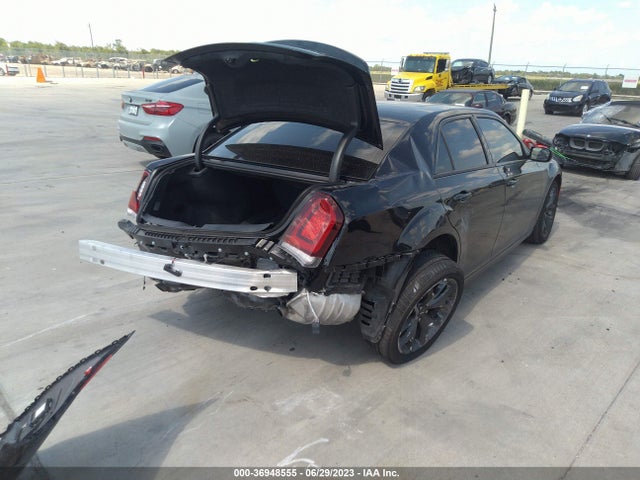 2023 Chrysler 300, VIN: 2C3CCABT6PH545390