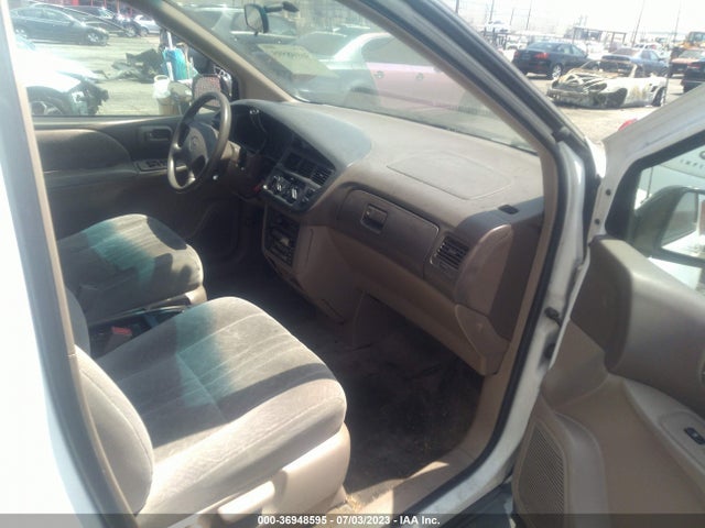 2000 TOYOTA SIENNA LE/XLE VIN: 4T3ZF13C4YU213915