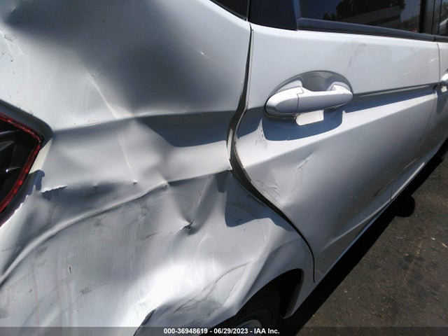 Honda FIT LX 2016 JHMGK5H50GX016818 Image 12