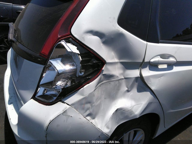 Honda FIT LX 2016 JHMGK5H50GX016818 Image 6