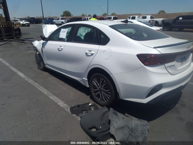 3KPF54AD6NE483769 KIA Forte Gt-line