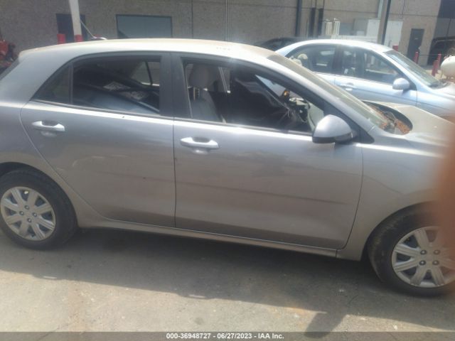 3KPA25AD0NE448007 KIA Rio 5-door S