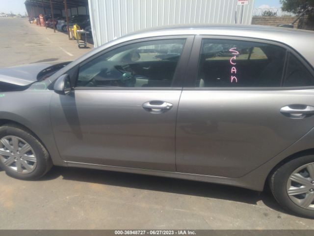 3KPA25AD0NE448007 KIA Rio 5-door S