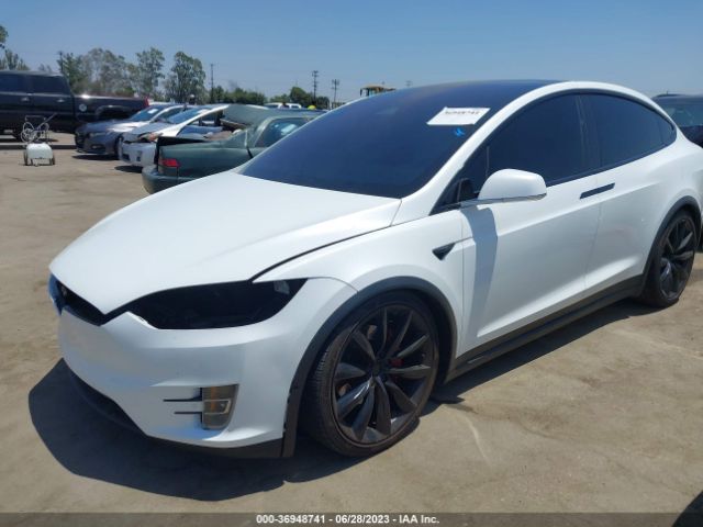 5YJXCDE25JF101738 Tesla Model X 75d/100d/p100d