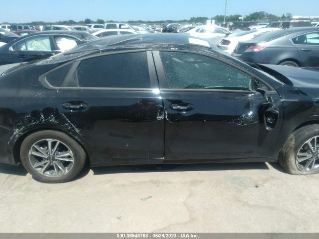3KPF24ADXPE551471 KIA Forte Lxs