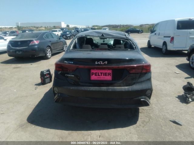 3KPF24ADXPE551471 KIA Forte Lxs