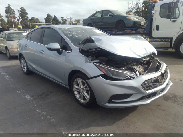 Chevrolet CRUZE LT 2018 1G1BE5SM7J7101240 Image 1