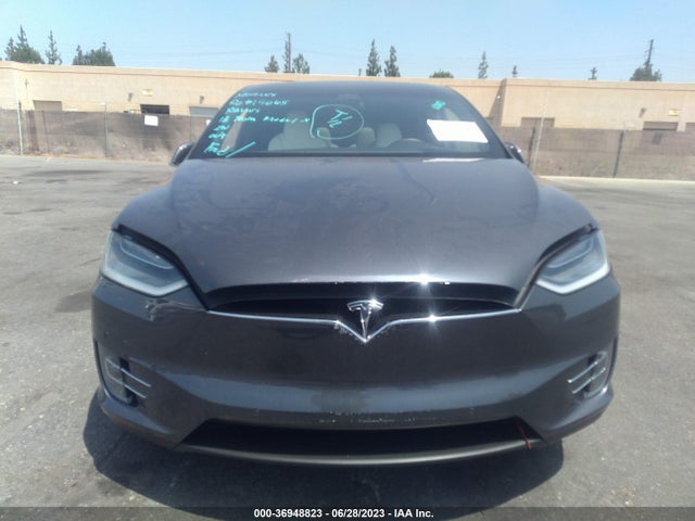 Tesla Model X 75d/100d/p100d 2018 5YJXCBE28JF123172 Image 3