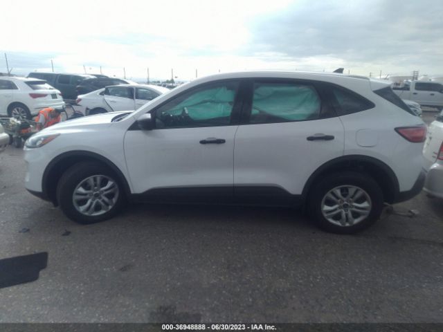1FMCU0F62NUA81267 Ford ESCAPE S