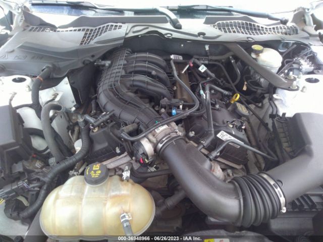 1FATP8EM6F5352228 Ford Mustang V6