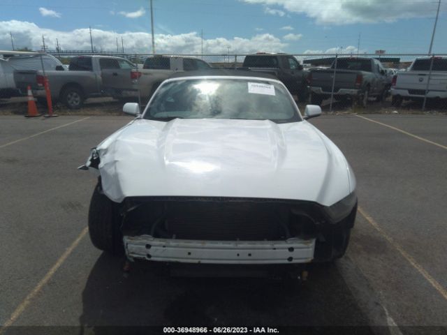 1FATP8EM6F5352228 Ford Mustang V6