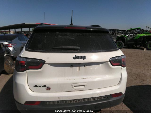 3C4NJDBB5KT599539 Jeep Compass Altitude