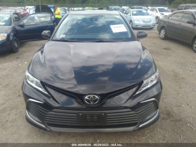 4T1C11BK2MU033137 Toyota CAMRY LE