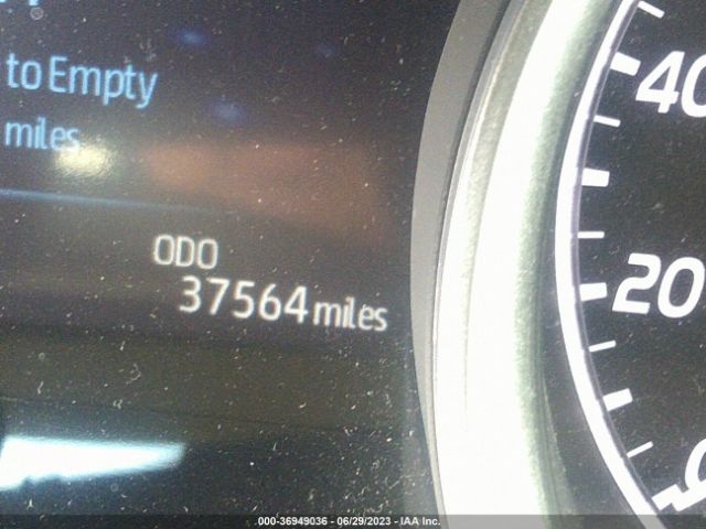 4T1C11BK2MU033137 Toyota CAMRY LE