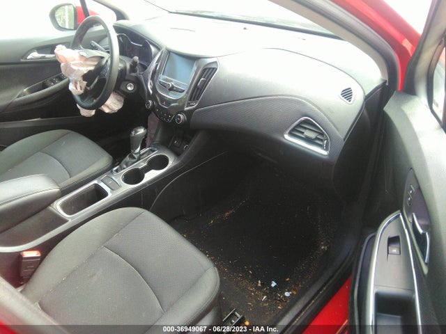 Chevrolet CRUZE LT 2018 1G1BE5SM8J7164203 Image 11