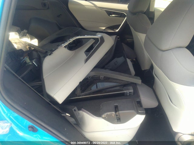 2020 TOYOTA RAV4 XLE VIN: JTMW1RFV1LD053527