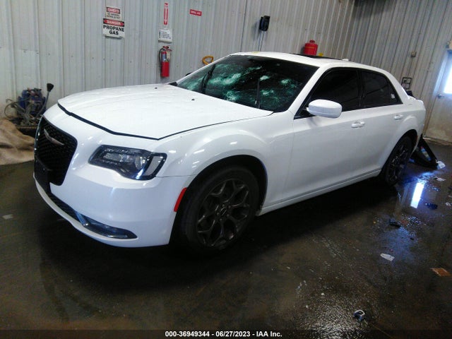 2015 Chrysler 300 300s მანქანა იყიდება აუქციონზე, vin: 2C3CCAGG8FH927172, აუქციონის ნომერი: 36949344