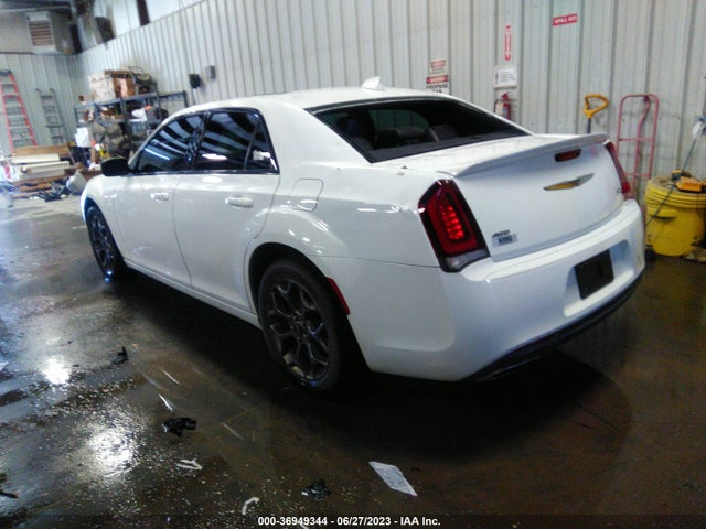 2015 Chrysler 300 300s მანქანა იყიდება აუქციონზე, vin: 2C3CCAGG8FH927172, აუქციონის ნომერი: 36949344