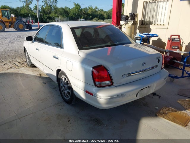 2002 HYUNDAI XG350 VIN: KMHFU45E82A176426