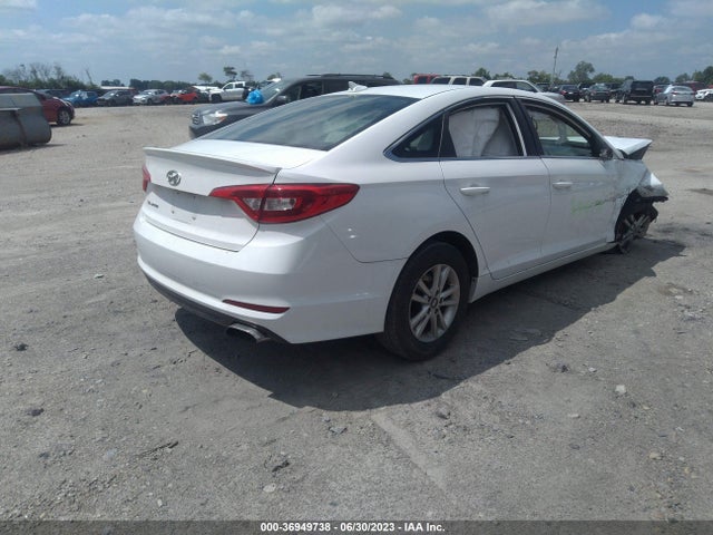 Hyundai SONATA SE 2017 5NPE24AF5HH556541 Image 4