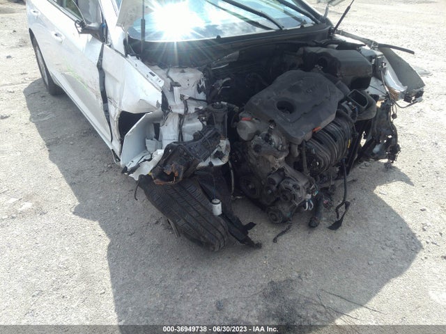 Hyundai SONATA SE 2017 5NPE24AF5HH556541 Image 6